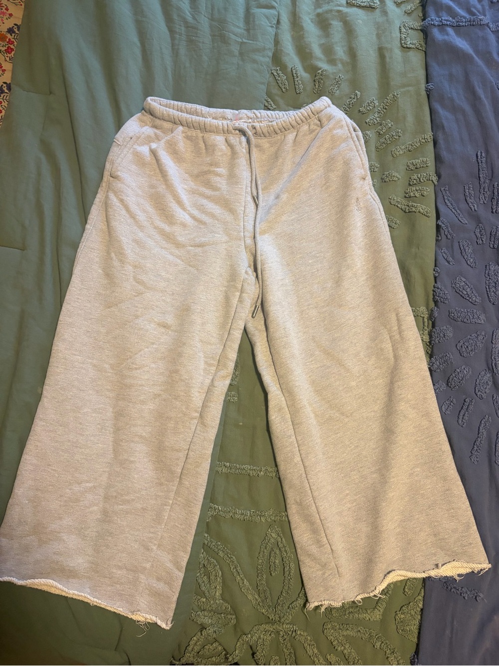 Woman Cream Wide-Leg Sweatpants with Drawstring Waist